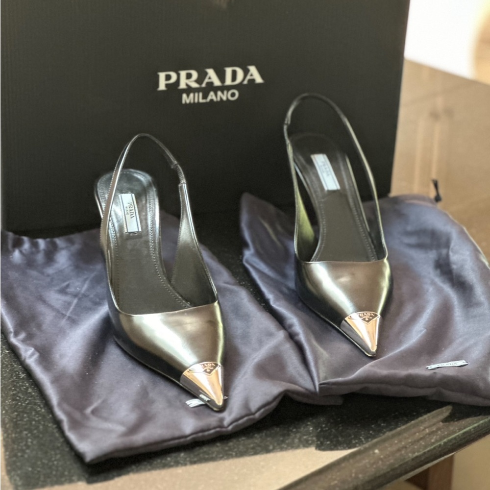 Prada.very stylish wouldn’t sell if they were my size